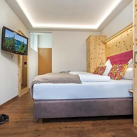 Hotel Talblick 2*